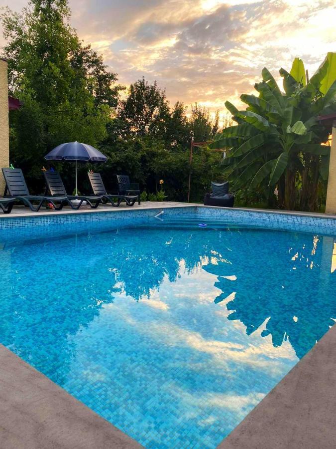 Hotel Villa Eniseli Екстер'єр фото